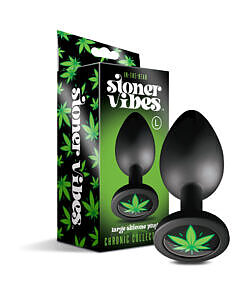 Stoner Vibes Chronic butt plug large in black silicone with green cannabis leaf charm