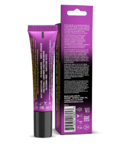 emphasizing the sleek label design.