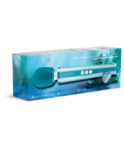 Le Wand Dive submersible vibrating massager in teal