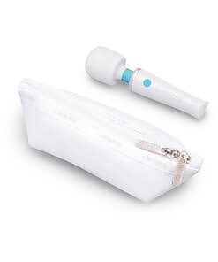 revealing flexible silicone head and control buttons