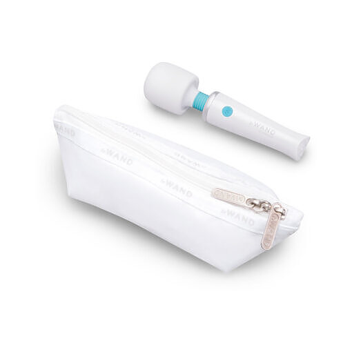 revealing flexible silicone head and control buttons